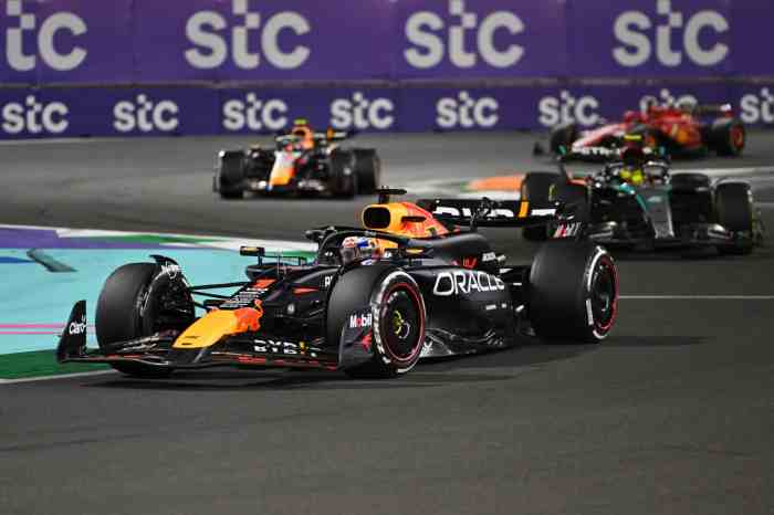 Max Verstappen Rebut Pole Position di GP Arab Saudi 2025