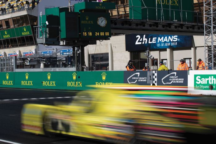 10 Lap Le Mans • How to Finish Faster - YouTube Analisis Waktu Lap Tercepat di Le Mans