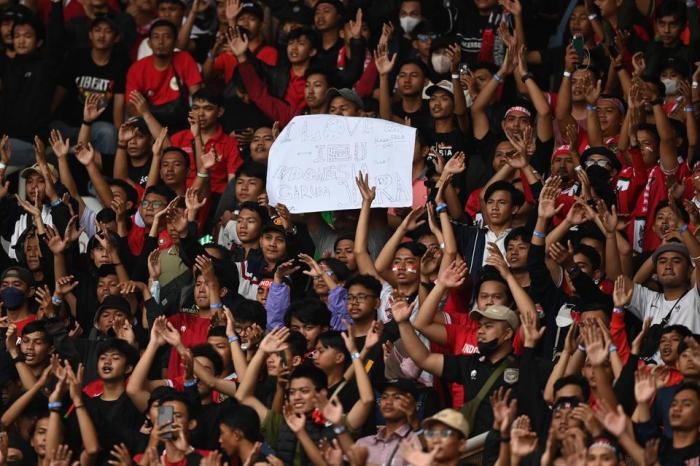 Hasil Piala AFF 2020 Indonesia vs Singapura: Egy Maulana Tambah Gol dan ... Supporter Indonesia Hebohkan Laga Final Piala AFF