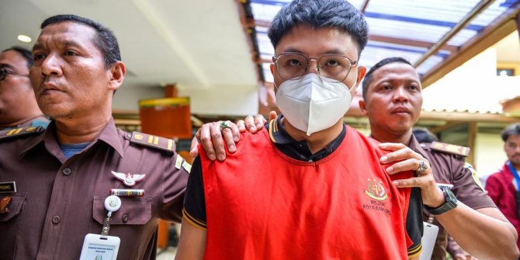 Youtuber Resbob Dihukum 2,5 Tahun Penjara Karena Kasus Hinaan Terhadap Suku Sunda