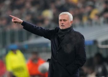 Kisah Dua Bek yang Berkesan bagi Jose Mourinho