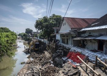 41 Meter Jalan Menghilang di Semarang Setelah Hujan Lebat