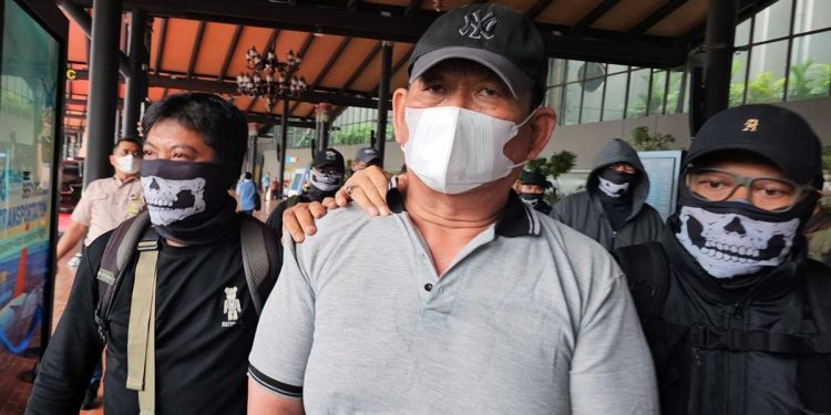 Pemeriksaan Kasus TPPU AKBP Didik oleh AKP Malaungi dan Istri Koh Erwin