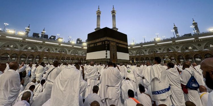 Keberangkatan 89 Calon Jemaah Haji Ilegal Ditunda Oleh Imigrasi