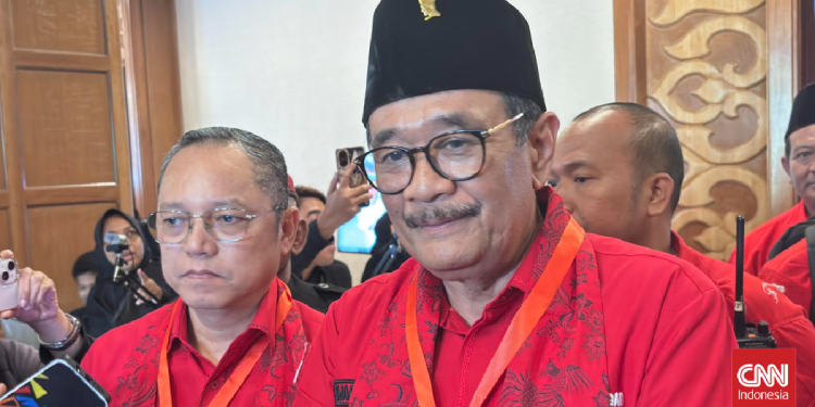 Jokowi Terpilih Sebagai Ketua Dewan Pembina PSI Menurut PDIP