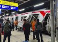 Jeda Tabrakan Taksi dan KRL Selama 3 Menit 43 Detik
