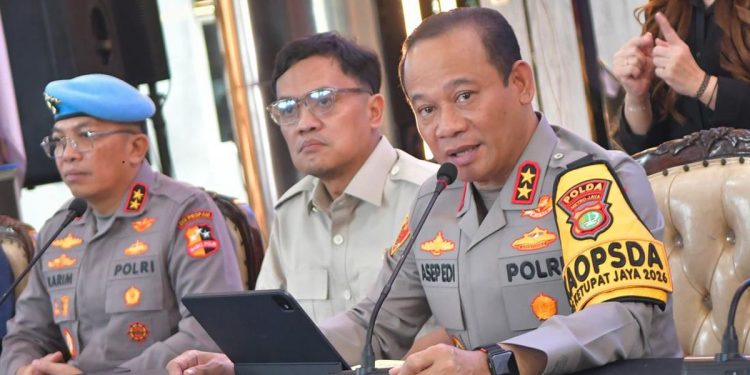 Kapolda Metro Jaya Resmi Mendapatkan Pangkat Bintang Tiga Seperti Pangdam