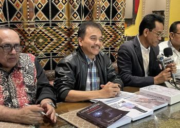 Laporkan Dugaan Pemalsuan Dokumen oleh Rismon dan Istri Roy Suryo Cs