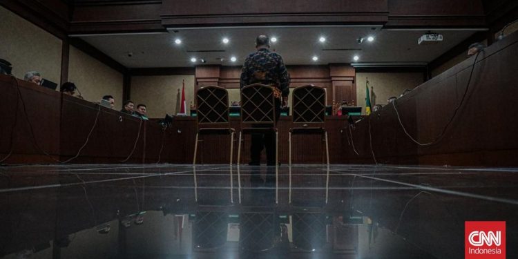 Dua Hakim Dissenting Minta Ibam Eks Konsultan Nadiem Ditangguhkan Penahanannya