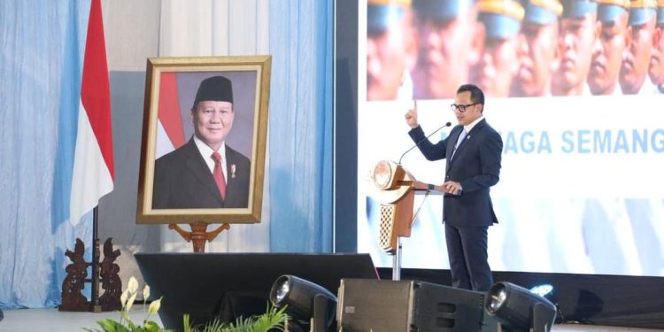 Dorong Alumni IPDN Siap Jadi Pemimpin Masa Depan Menurut Wamendagri