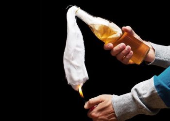 Polda Metro Tetapkan Tersangka Pembawa Molotov ke Aksi Demonstasi Mahasiswa