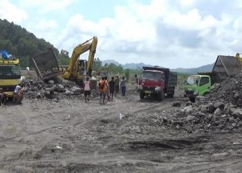 Bupati Tertibkan Penambangan Pasir di Semeru Lumajang