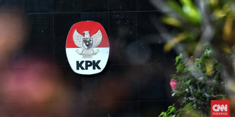 KPK Menahan Tiga Tersangka Korupsi Proyek Pembangunan Gedung Pemkab Lamongan
