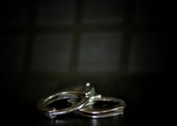 Kejari Tangsel Tunjuk 2 Tersangka Korupsi Gadai Syariah Satu di Antaranya Buron
