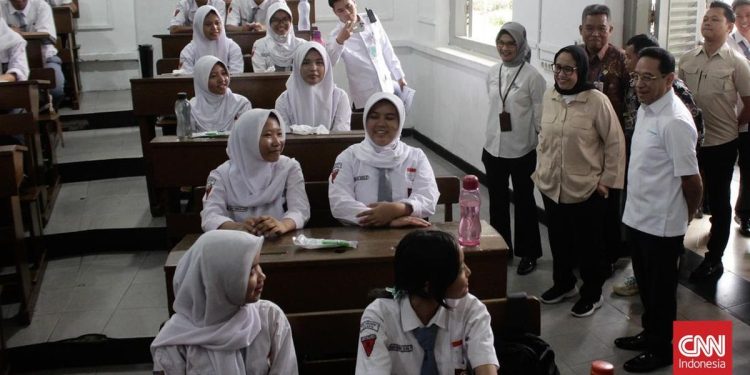 Nanik Deyang Dilantik Sebagai Kepala Badan Geospasial Nasional