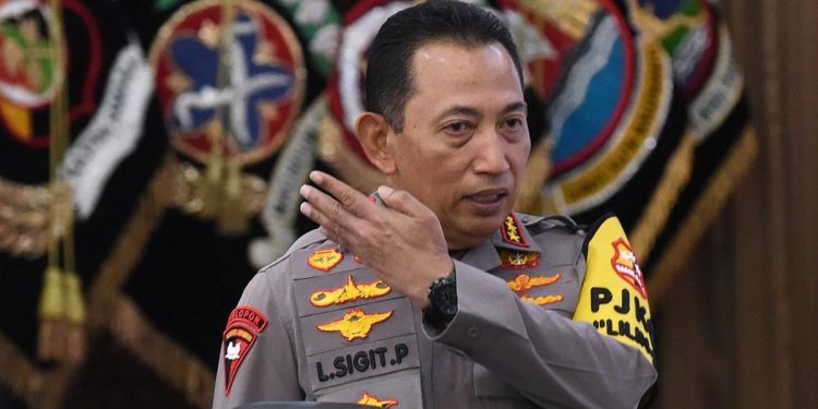 Kapolri Menanggapi Penahanan Roy Suryo dan Dokter Tifa