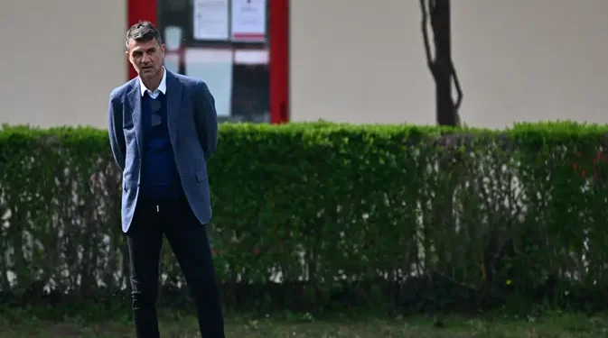 Paolo Maldini Pertimbangkan Menolak Antonio Conte dan Roberto Mancini untuk Latih Timnas Italia