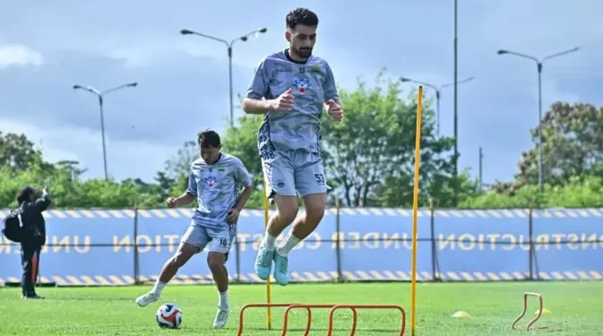 Frans Putros Mundur, Igor Tolic Pastikan Persib Siapkan Pengganti