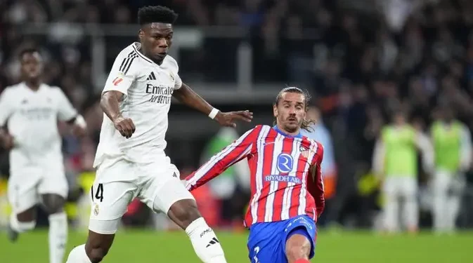 Manchester United Tetap Mengincar Aurelien Tchouameni