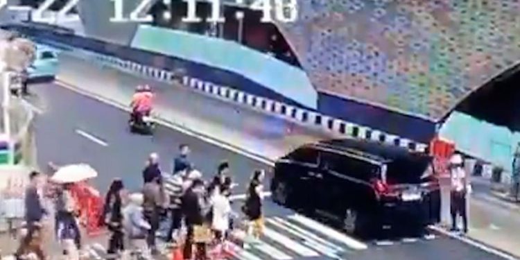 Satpam dan Sopir Mobil Terlibat Cekcok di Bundaran HI dan Sepakat Damai