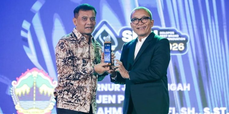 Ahmad Luthfi Menerima Penghargaan Kepemimpinan Regional Berpengaruh di SBBI 2026