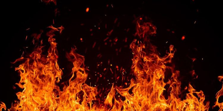 Rumah di Palmerah Jakbar Terbakar, 13 Mobil Pemadam Kebakaran Dikerahkan