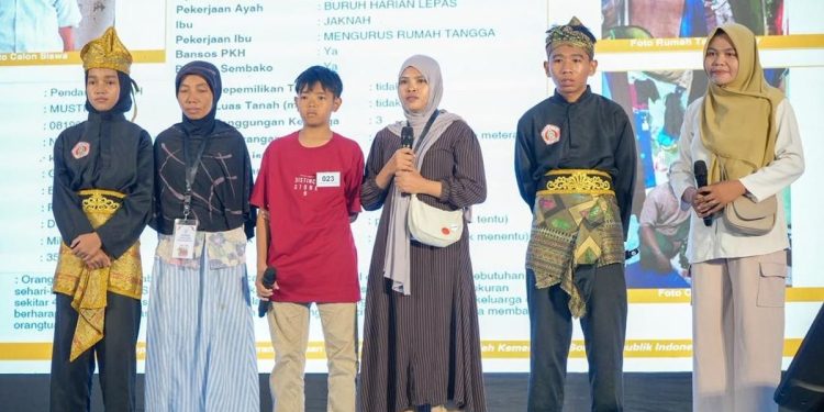 Gus Ipul Dukung Perubahan Positif Siswa Sekolah Rakyat Lombok Barat