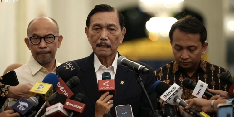 Prabowo Temui Luhut Chatib Basri dan Mari Elka di Hambalang