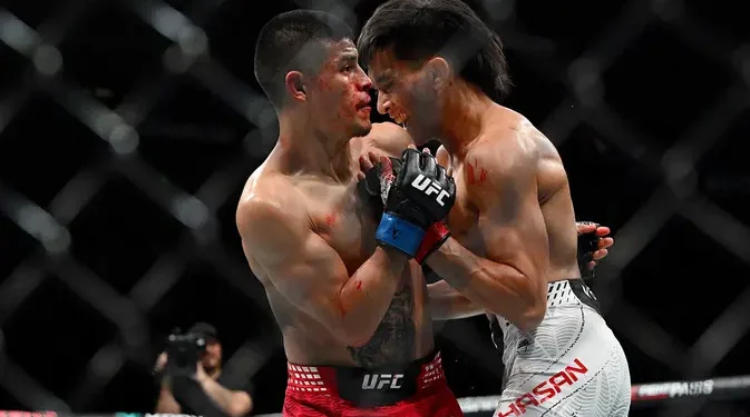 Bilal Hasan Kalahkan Petarung Peru di UFC Shanghai