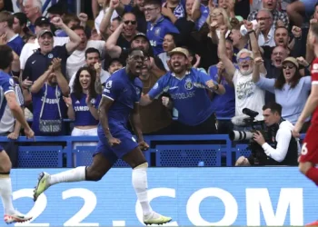 Chelsea dan West Ham Sepakat, Bek Prancis Masih Menunggu Tawaran Klub Lain