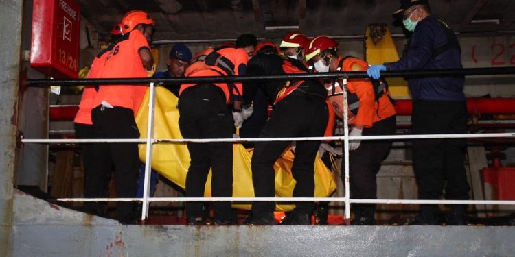 Basarnas Selesaikan Pemantauan Insiden Kebakaran KMP Mutiara Sentosa II