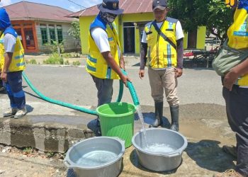 Kementerian PU Kirim 8000 Liter Air Bersih ke Halmahera Timur