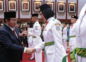 Pengukuhan 44 Paskibraka DKI oleh Gubernur Pramono 2026