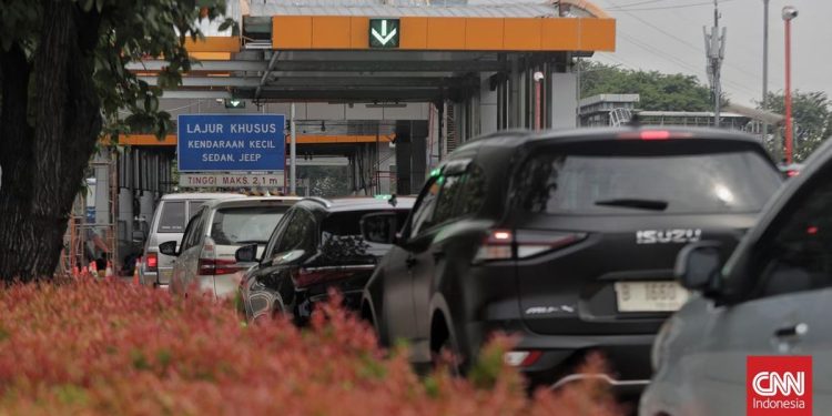 Tol Pejompongan-Slipi Kembali Dibuka Setelah Sempat Ditutup Karena Aksi Massa