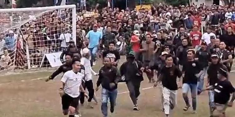 Suporter Keroyok Wasit Tarkam di Purbalingga karena Tak Terima Keputusan