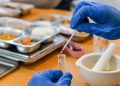 172 Mahasiswa PPDS Unair Keracunan Massal, Sampel Makanan Diuji di Laboratorium