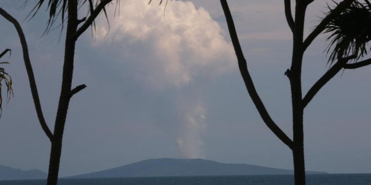 Warga Diminta Waspada Setelah Erupsi Gunung Anak Krakatau dan Suara Dentuman
