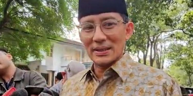 Sandiaga Uno Berkunjung ke Rumah Duka Guruh Soekarnoputra