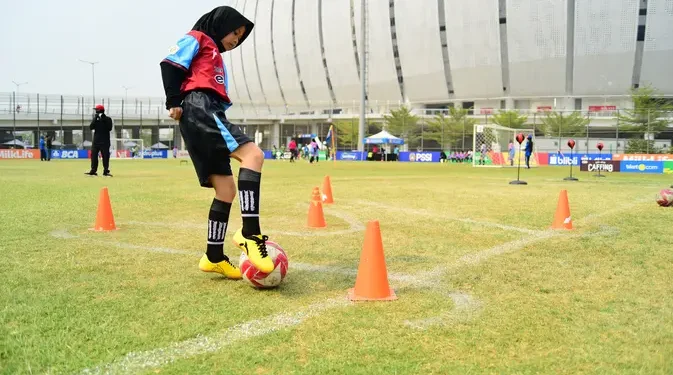Festival SenengSoccer di JIS Naufalyn Fikria Rabbani Menjadi Peserta Tercepat