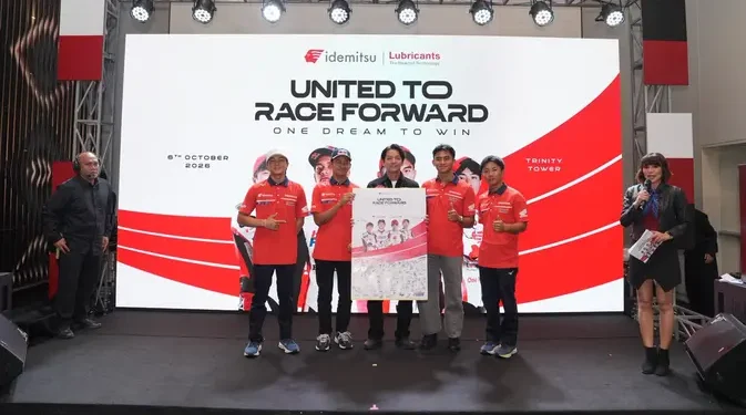 Jelang MotoGP 2026, Mario Aji dan Veda Ega Pratama Bertemu Fans di Jakarta