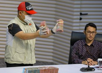 Geledah 2 Kantor Dinas KPK Usut Kasus Gratifikasi dan TPPU di Madiun
