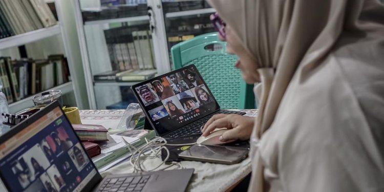 Kemenag Siapkan Sistem PJJ Pesantren di Tiga Pulau Terdampak Kebakaran Hutan