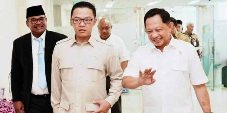 Tito Masuk 5 Besar Menteri Kabinet Merah Putih Kinerja Terbaik