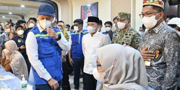 Menkes Beri Penjelasan Terkait Foto Penggunaan Tabung Oksigen di Palangka Raya